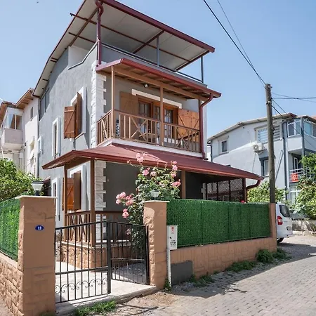 Villa Peaceful In Urla